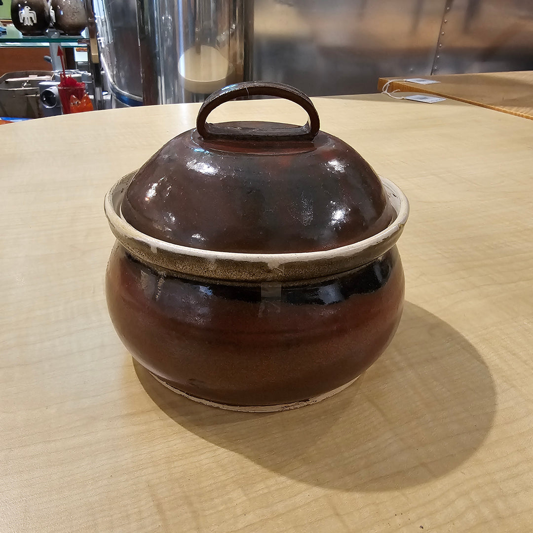 Studio Pottery Pot w/ Lid