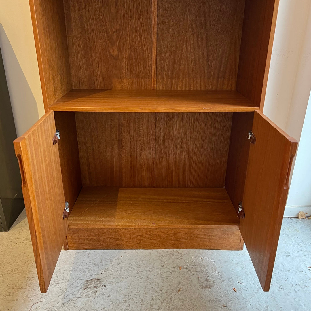 Teak Storage Unit w/Shelves & Lower Cabinet